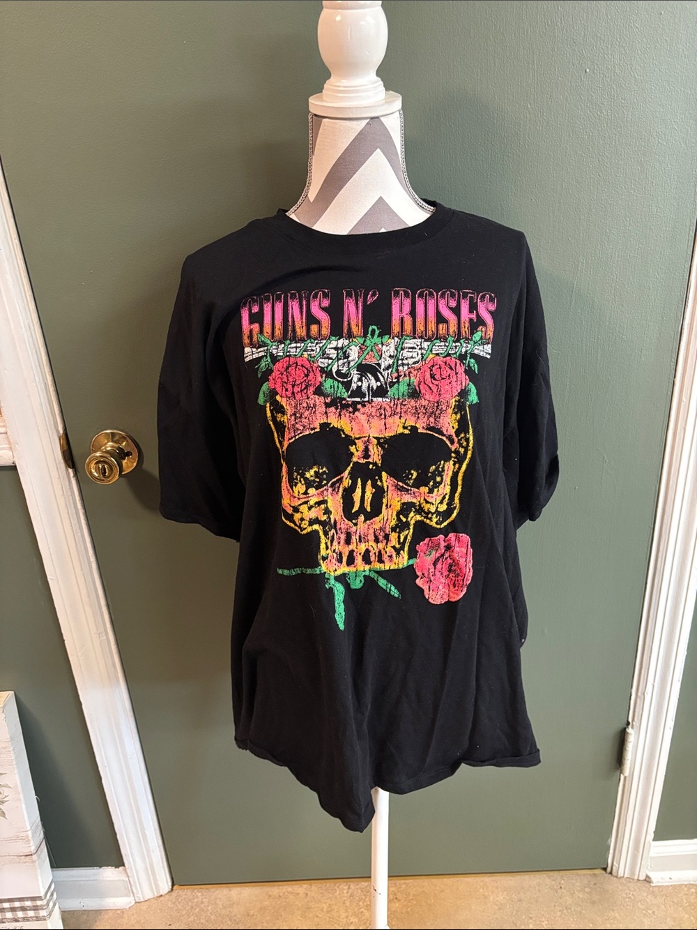Guns N' Roses Black Neon Skull & Roses Graphic Tee